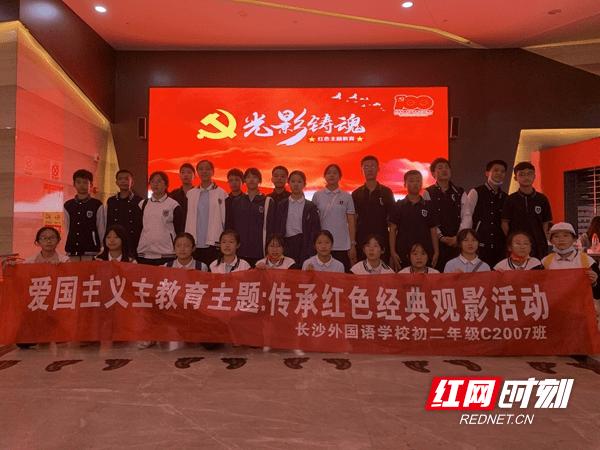刘欢因“不死癌症”退隐歌坛，最近再传病情恶化，如今的他怎么样了呢？游戏画面
